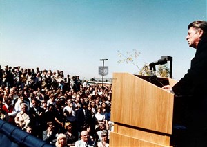 Image description is not available for 1980.020
